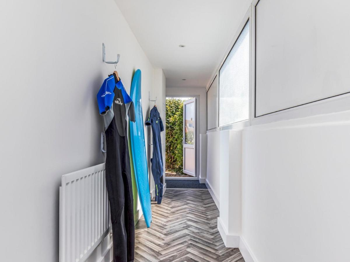 Pass The Keys Charming Chalet A Stones Throw From The Beach Chichester Luaran gambar